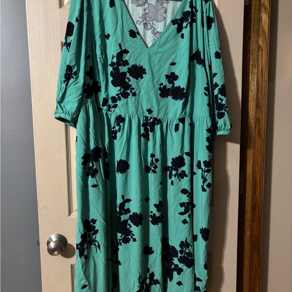 Ava & Viv Green Dolman Sleeve Sundress